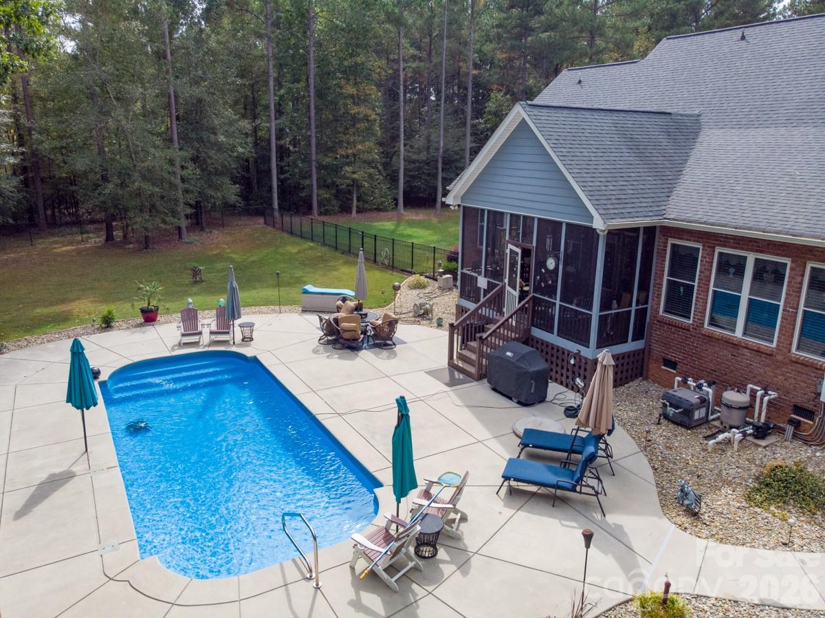 Henrys Glen - Residential