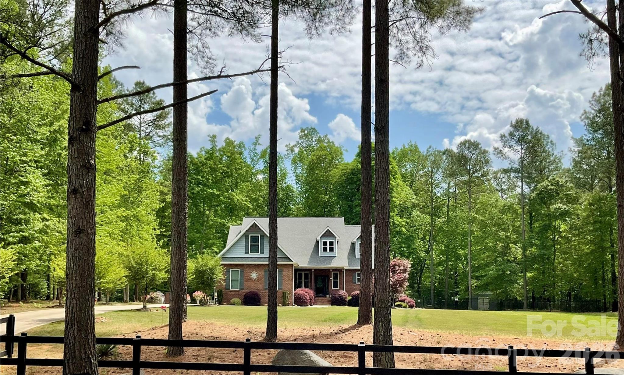 Henrys Glen - Residential