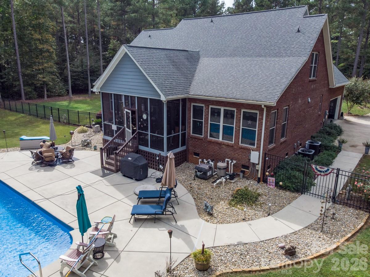 Henrys Glen - Residential