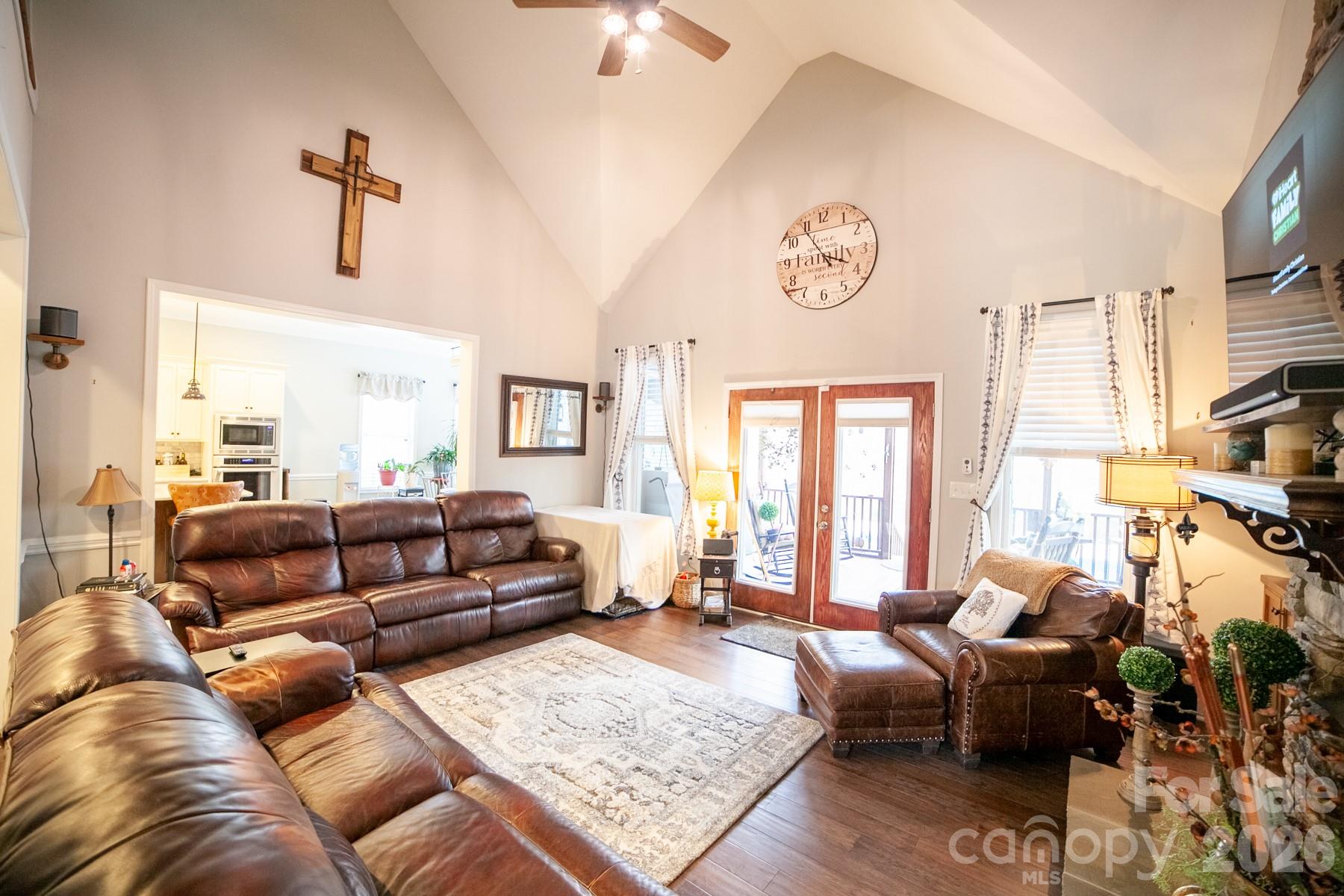 Henrys Glen - Residential