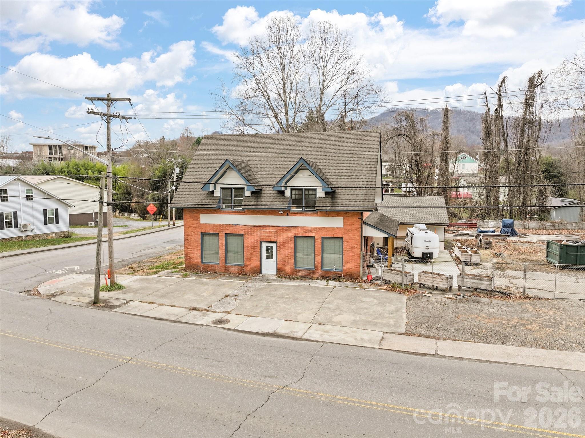 595 N Main Street