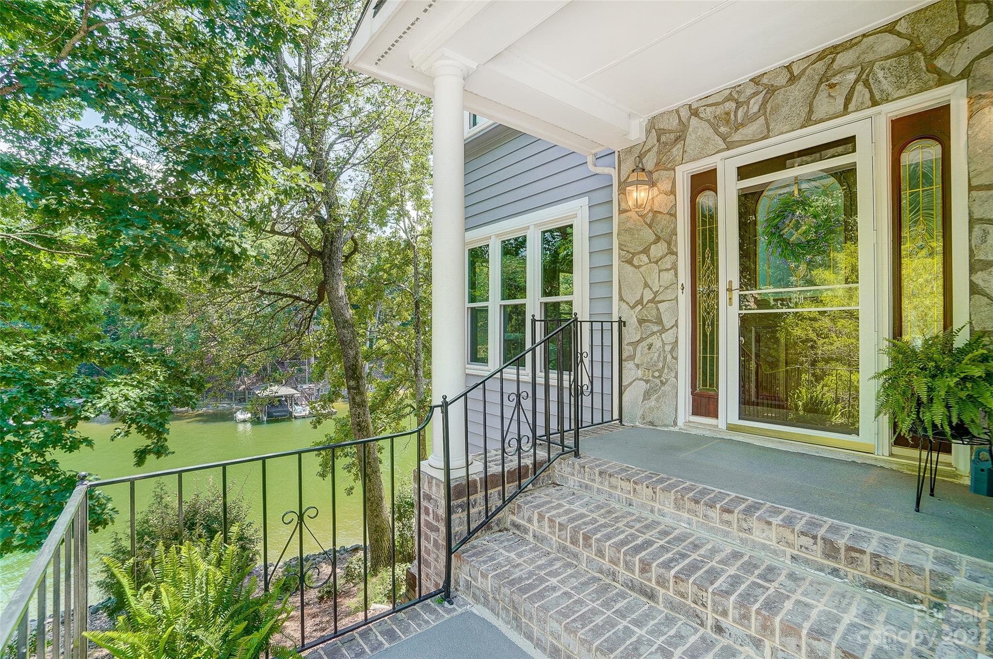 Tega Cay - Residential