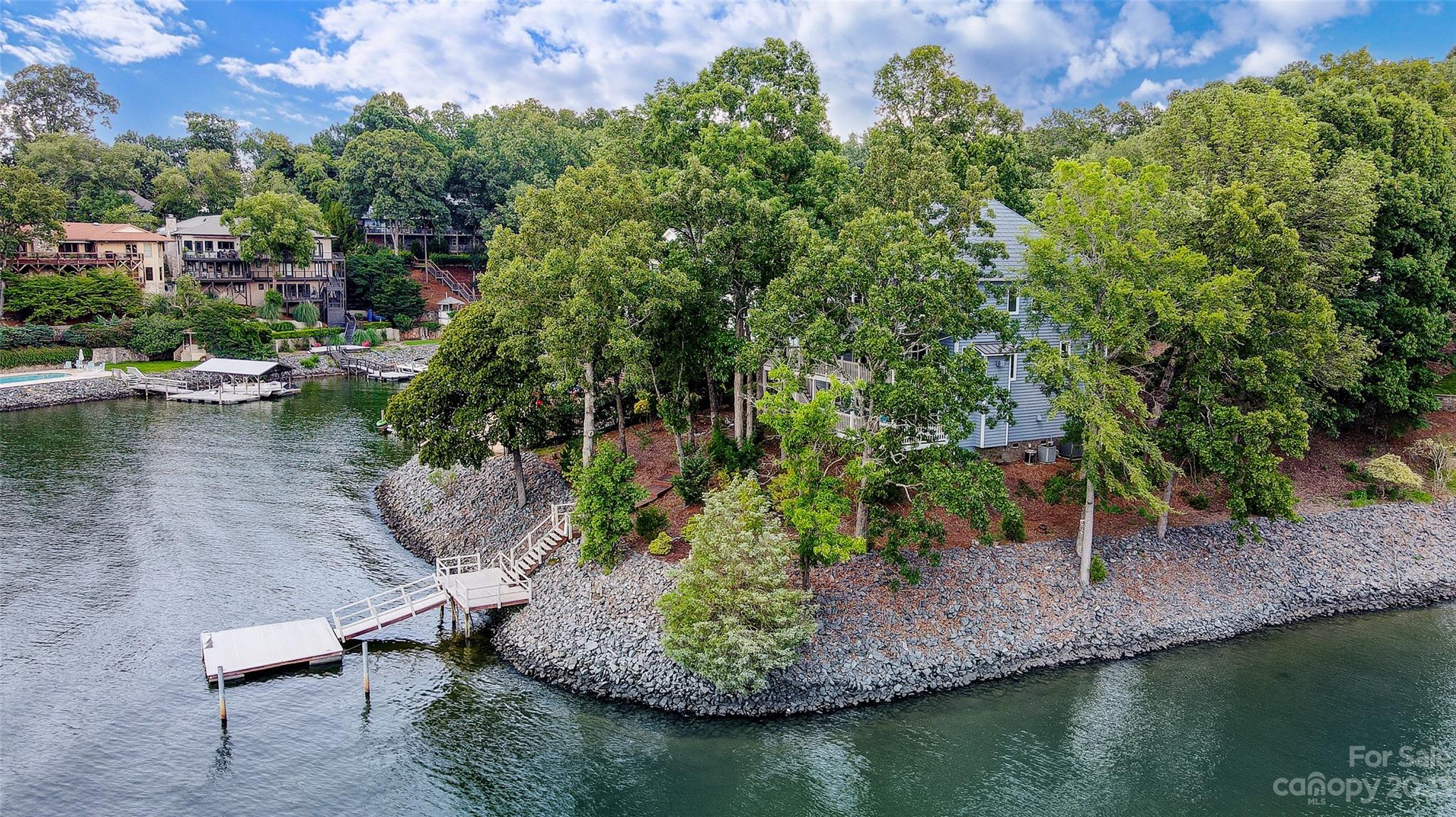 Tega Cay - Residential