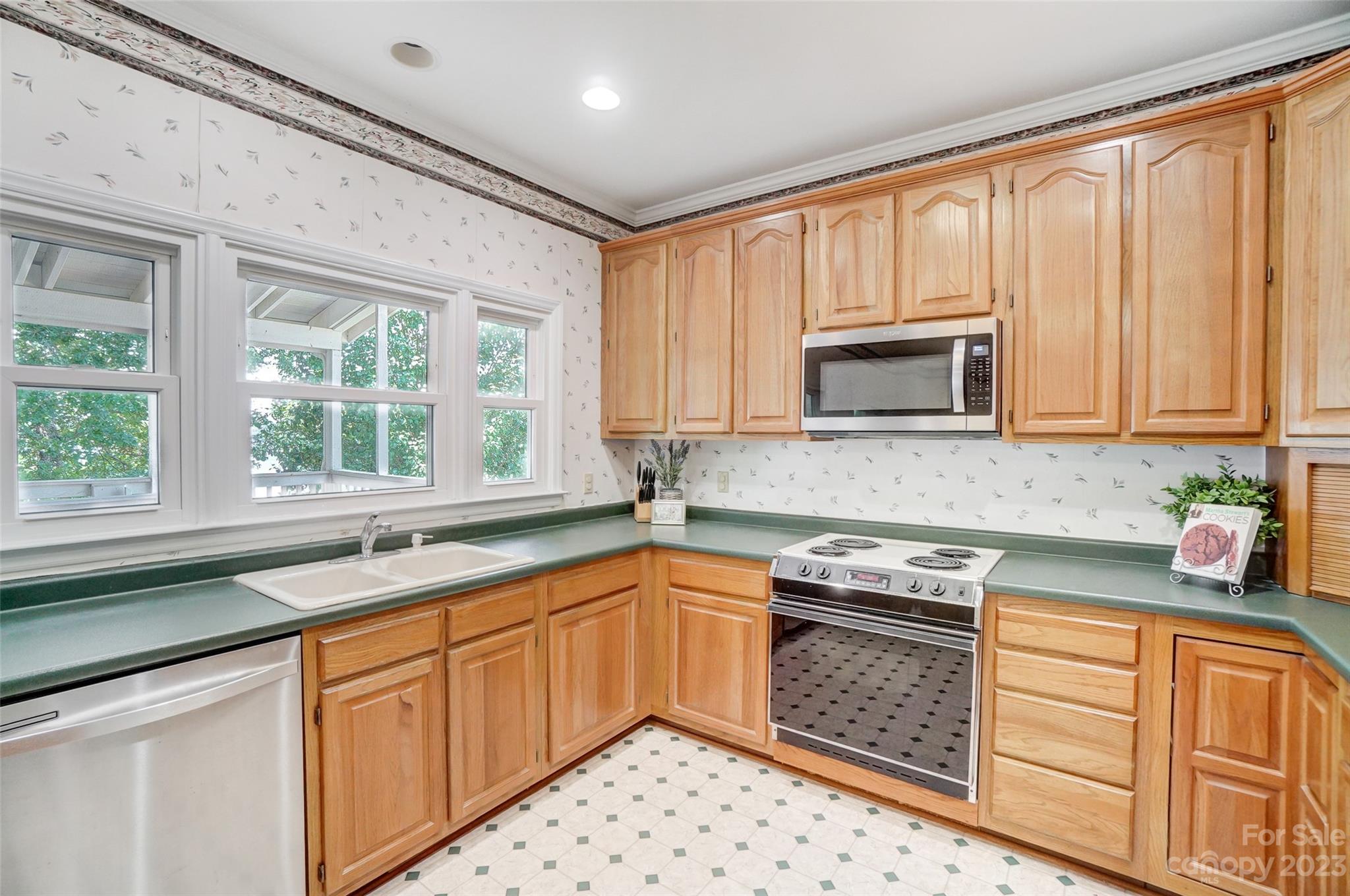 Tega Cay - Residential