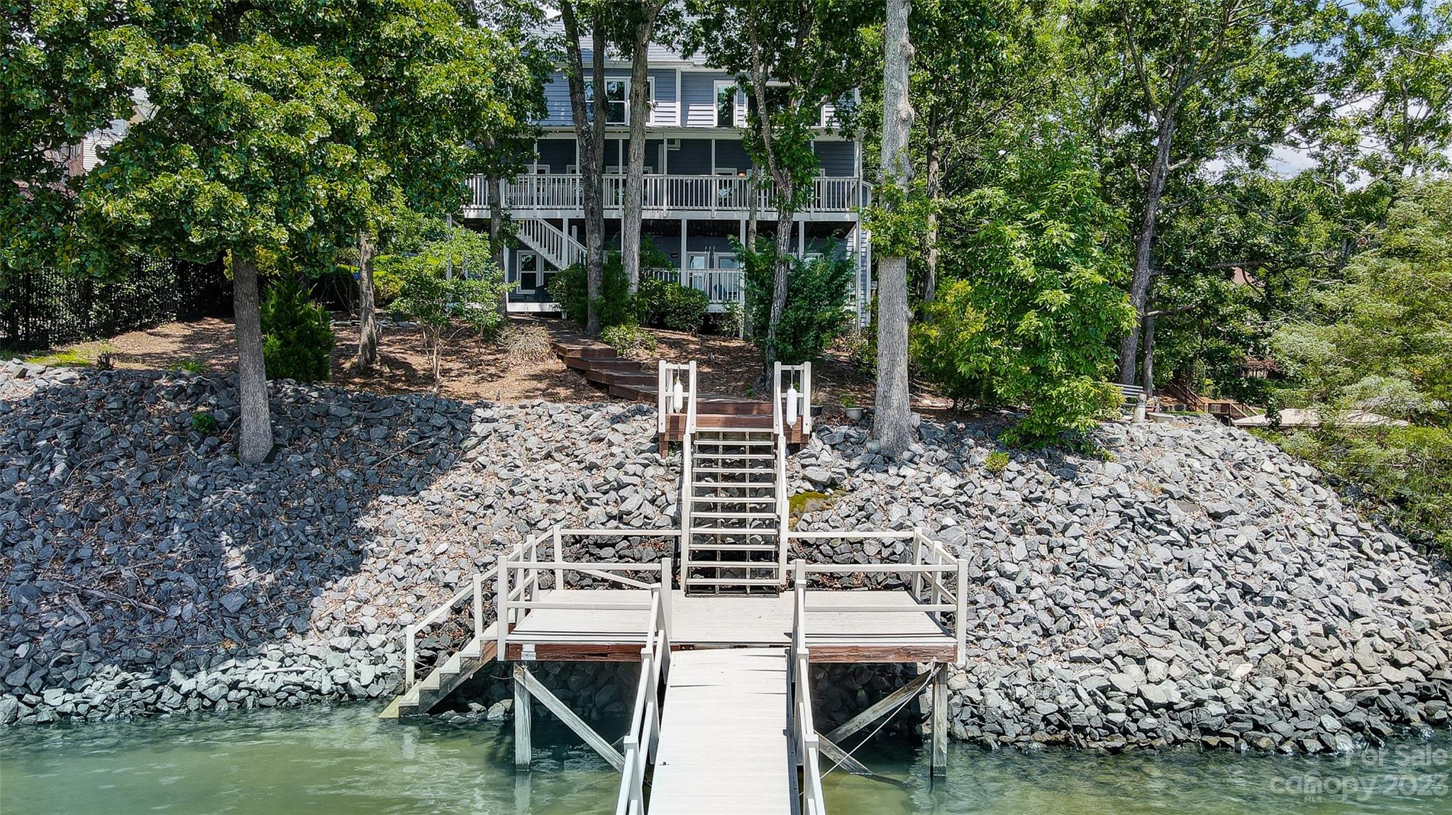 Tega Cay - Residential