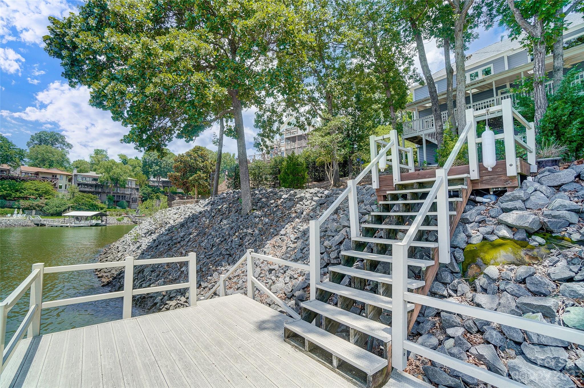 Tega Cay - Residential