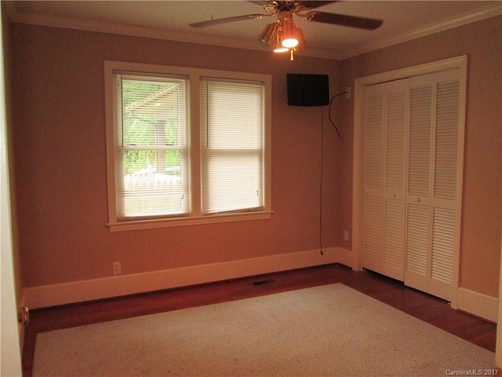 Brookland Manor - Residential