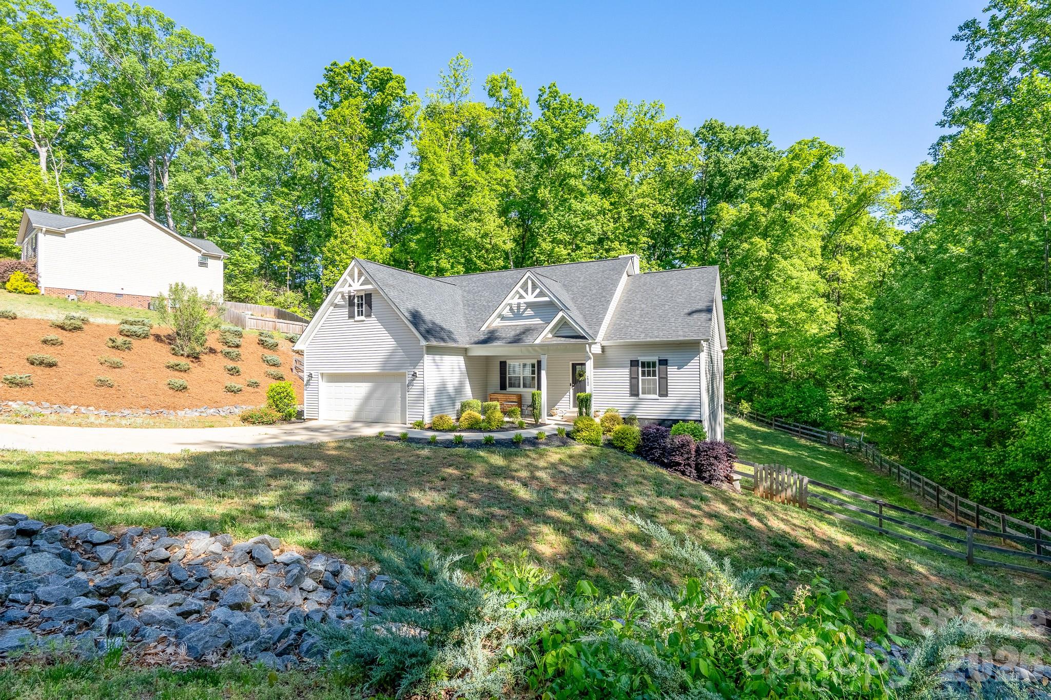 2960 Walter Drive NW