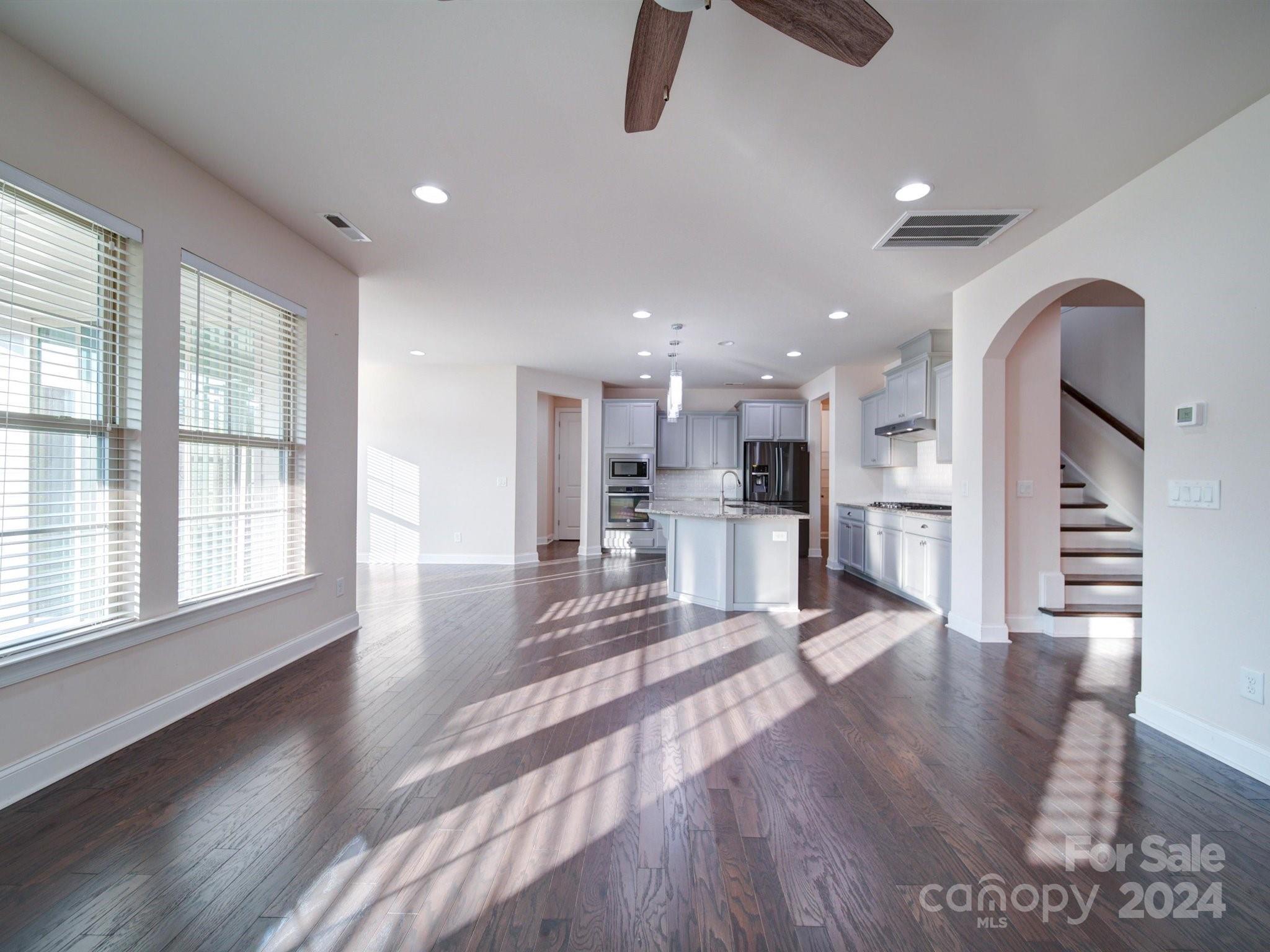 Oakland Pointe - Residential