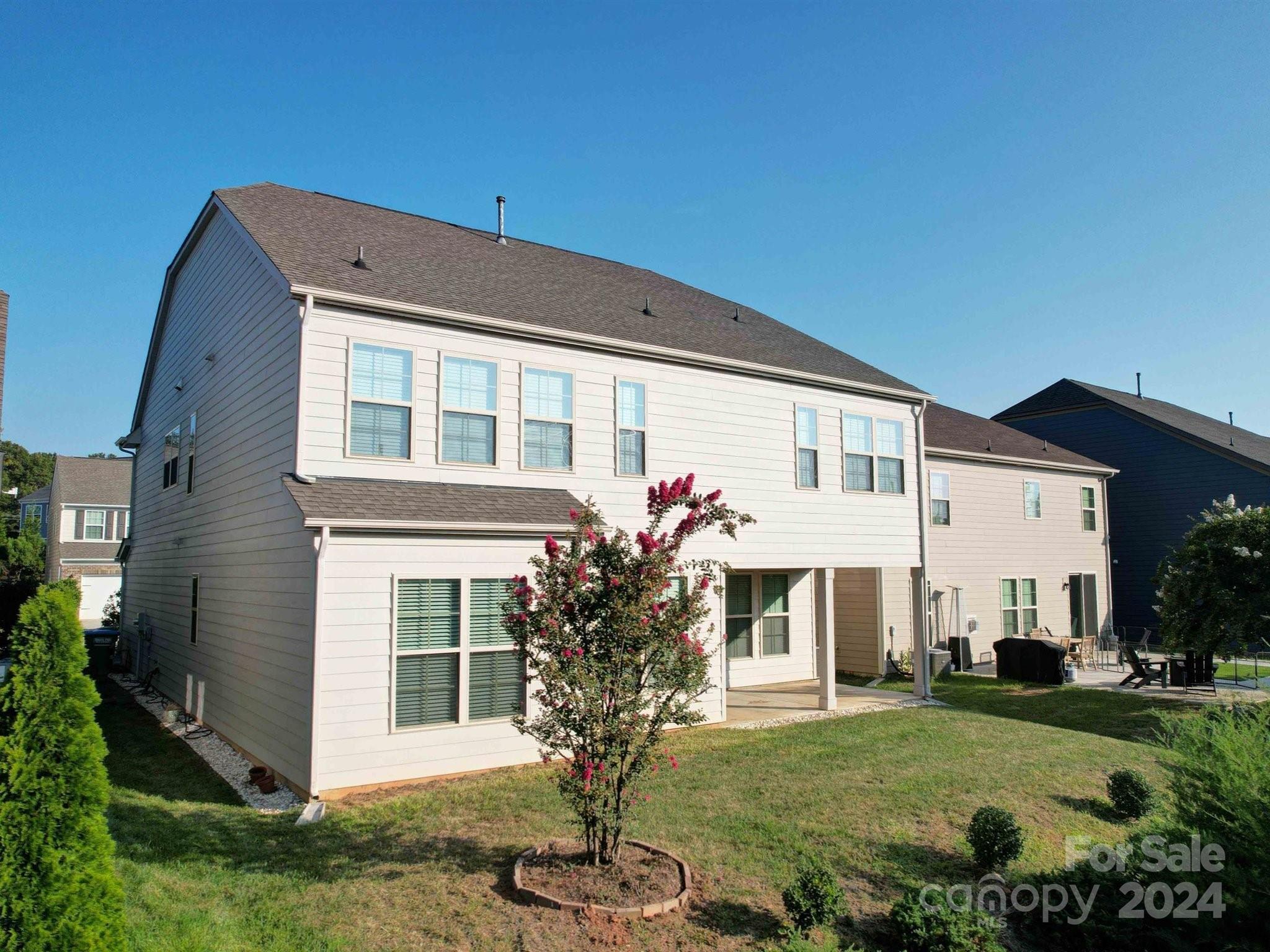 Oakland Pointe - Residential