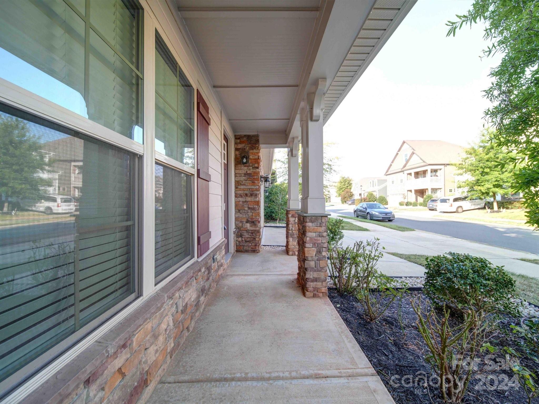 Oakland Pointe - Residential