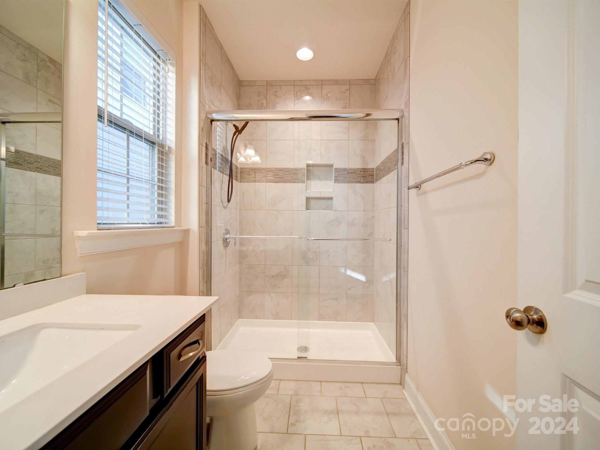 Oakland Pointe - Residential