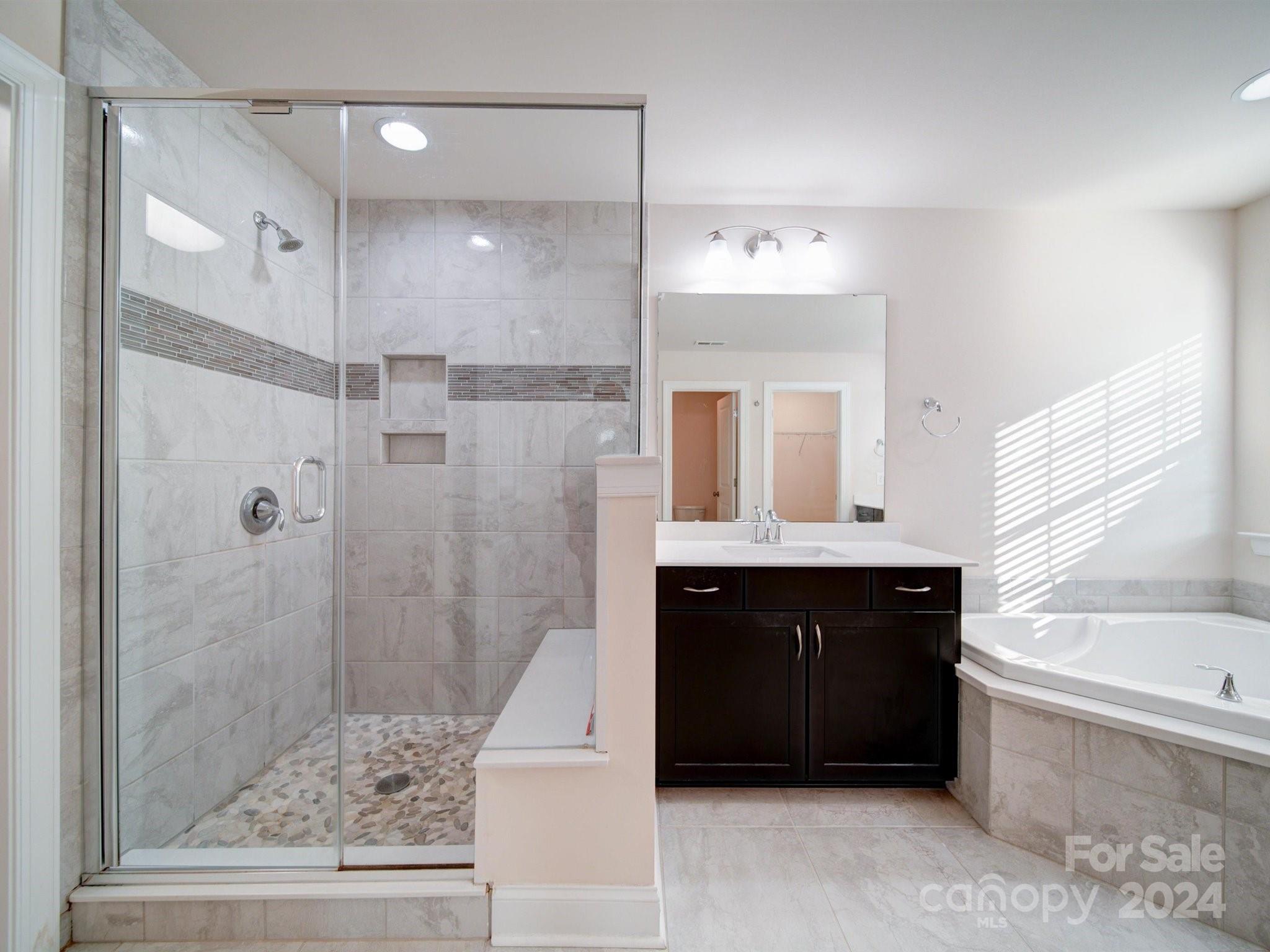 Oakland Pointe - Residential