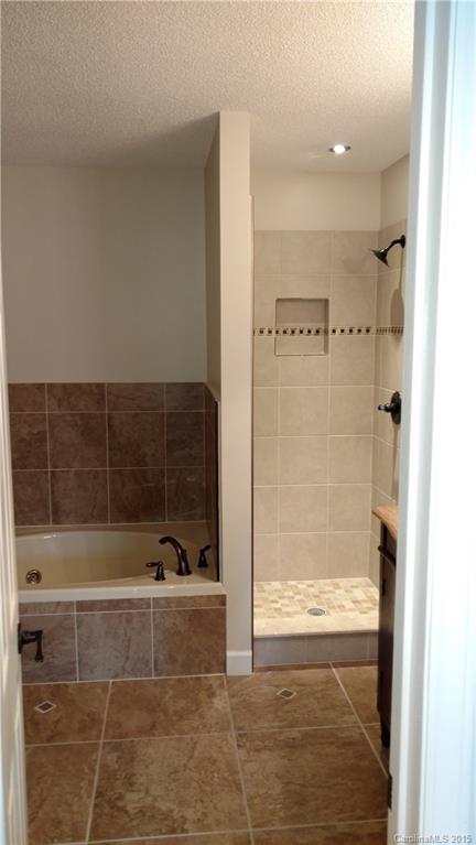 Blackberry Ridge - Residential