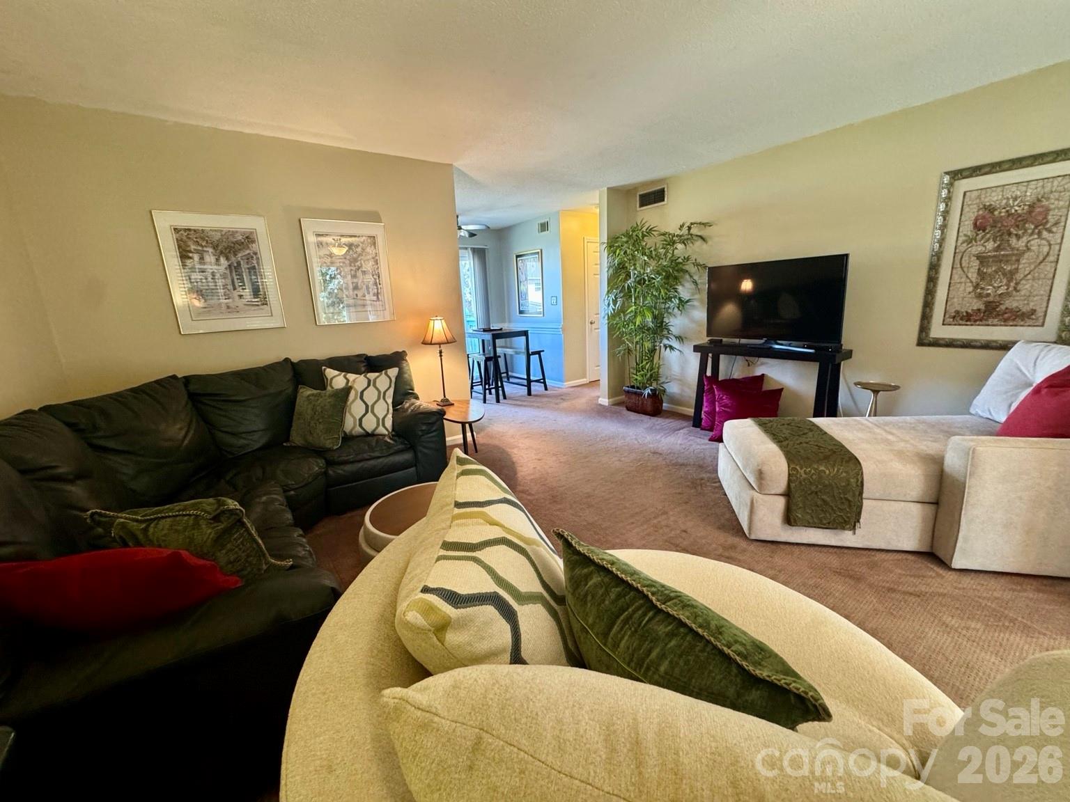 1905 Meadowlark Lane 32