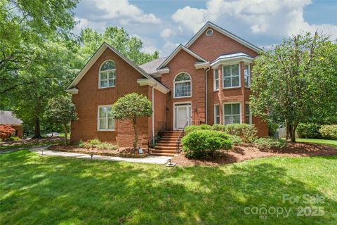 7301 Leharne Drive Charlotte NC 28270