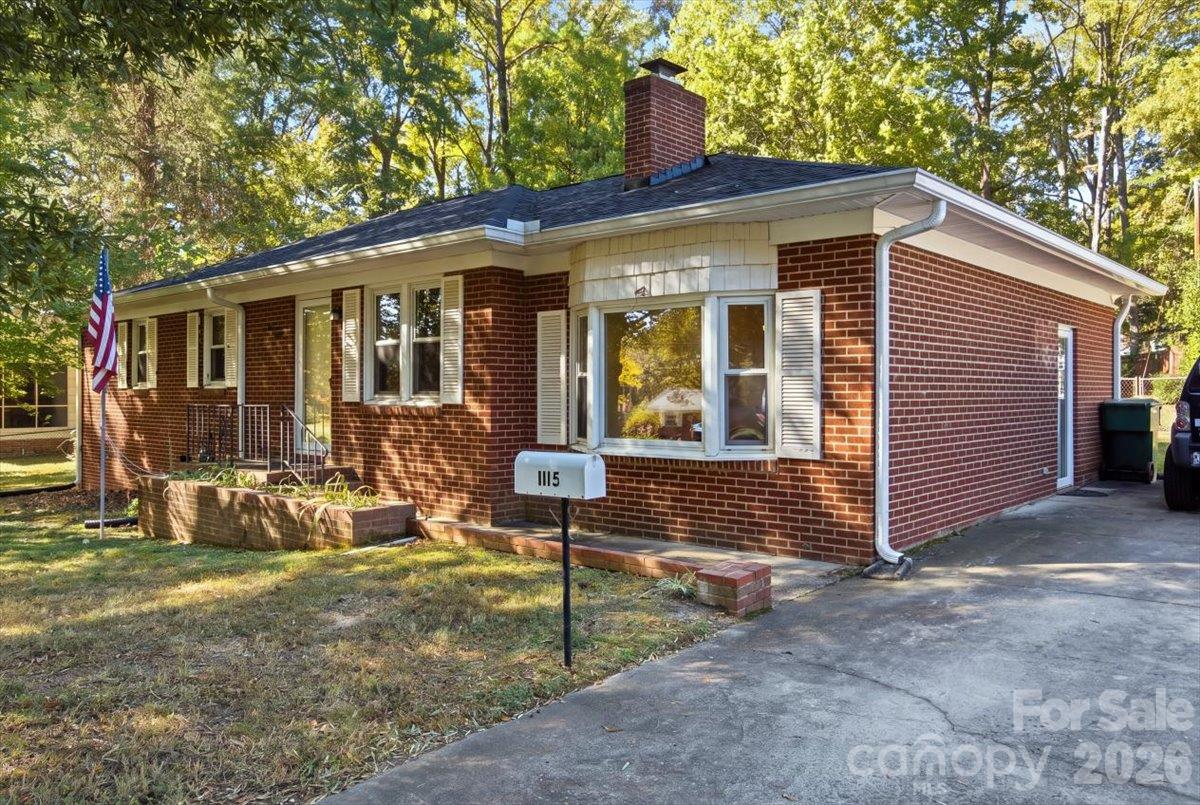 1115 Woodhaven Drive