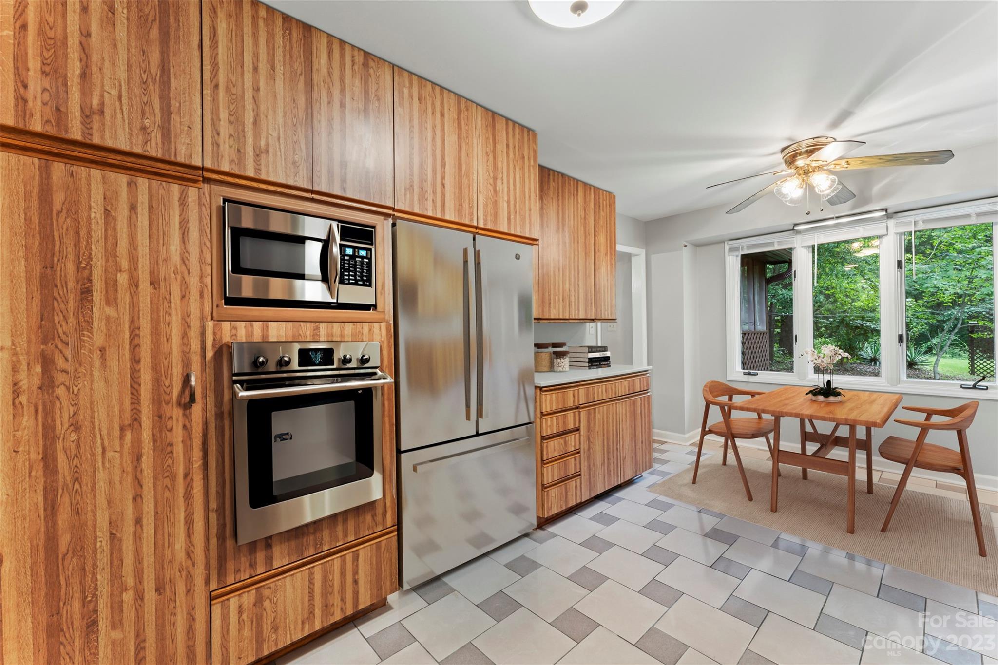 Geneva Estates - Residential