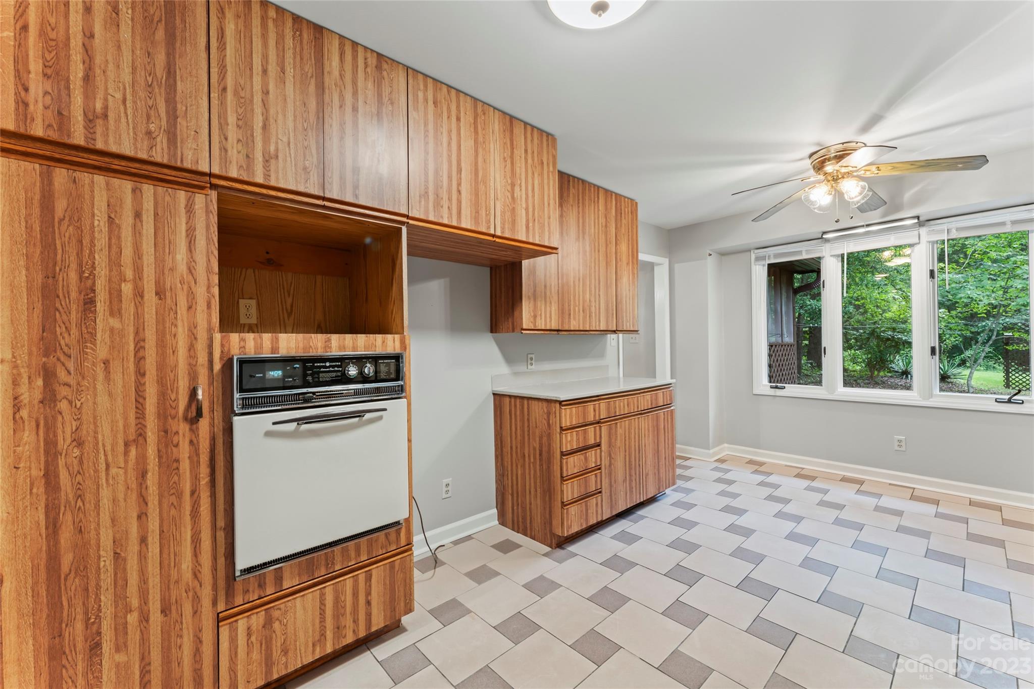 Geneva Estates - Residential