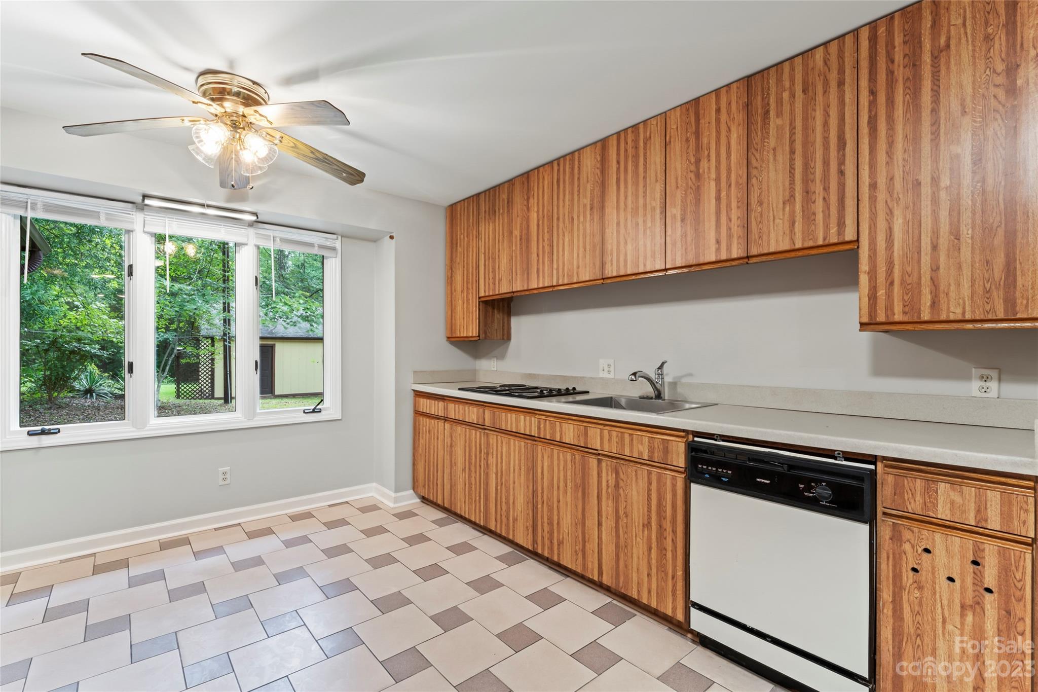 Geneva Estates - Residential