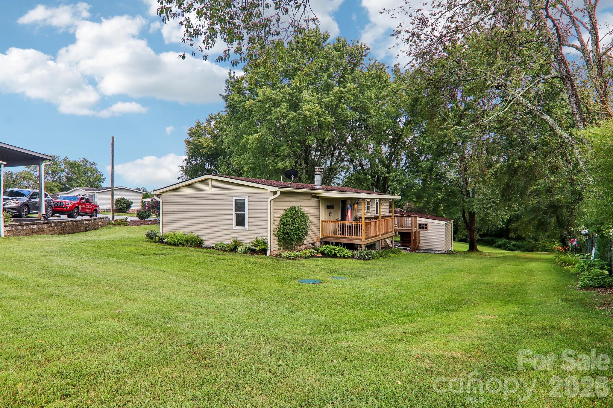 305 Meadowbrook Court