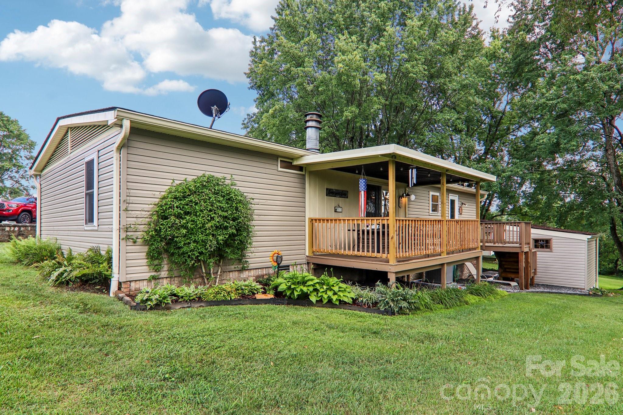 305 Meadowbrook Court