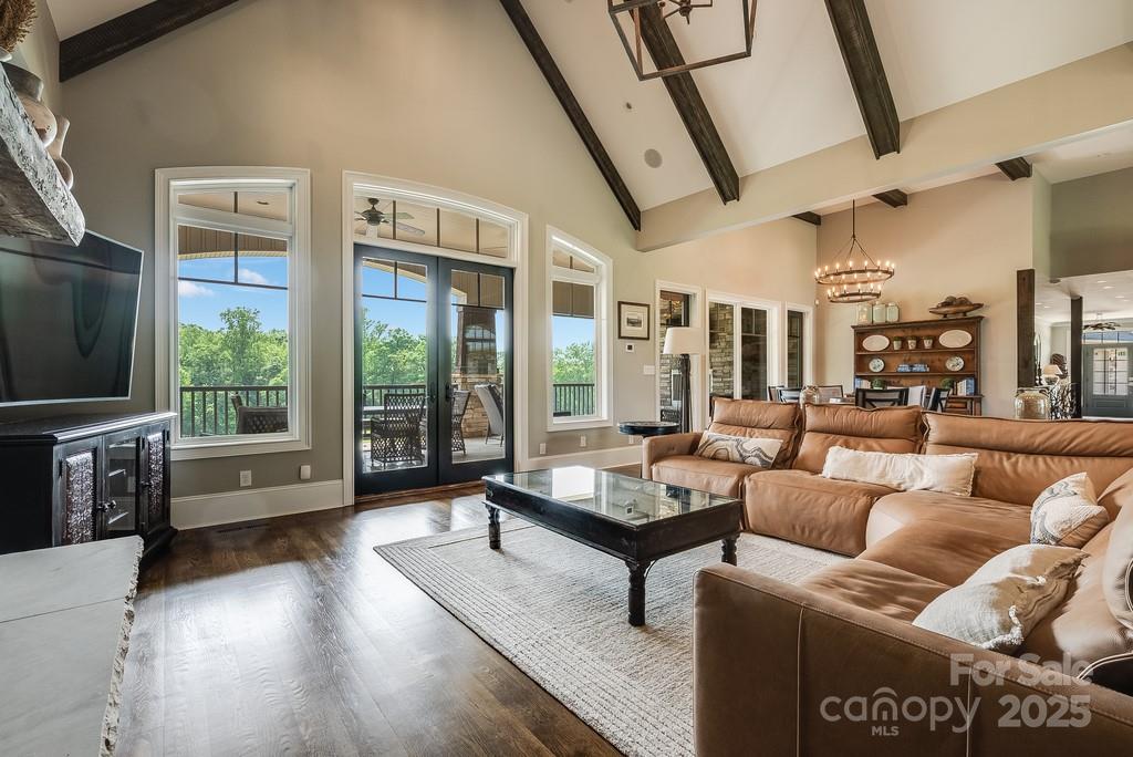 109 Oak Forest Drive