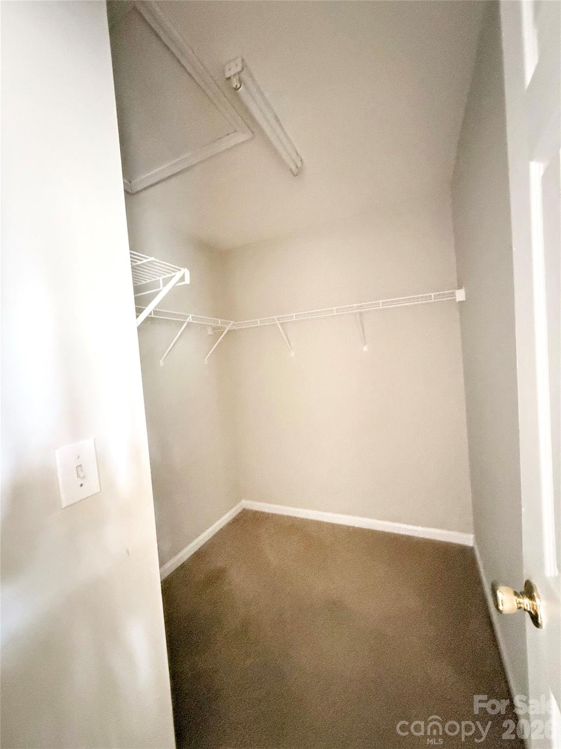 ROSSMORE - Residential