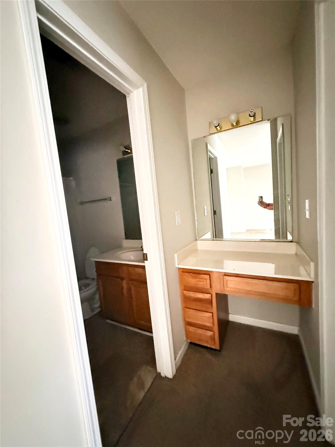 ROSSMORE - Residential