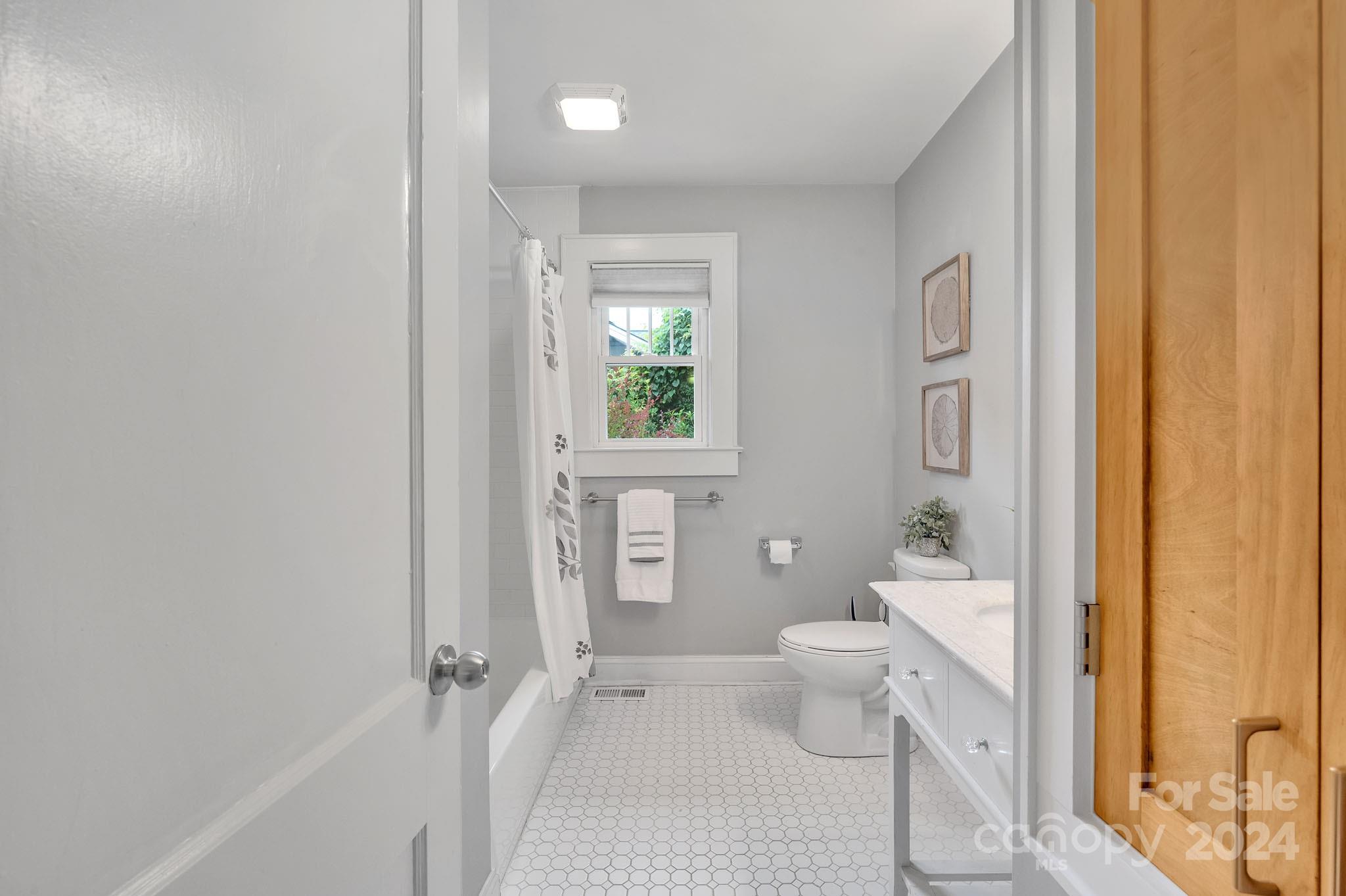 The Arts District - Residential