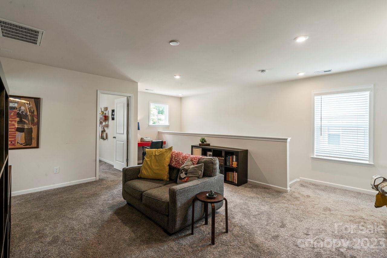 Starmount Cove - Residential