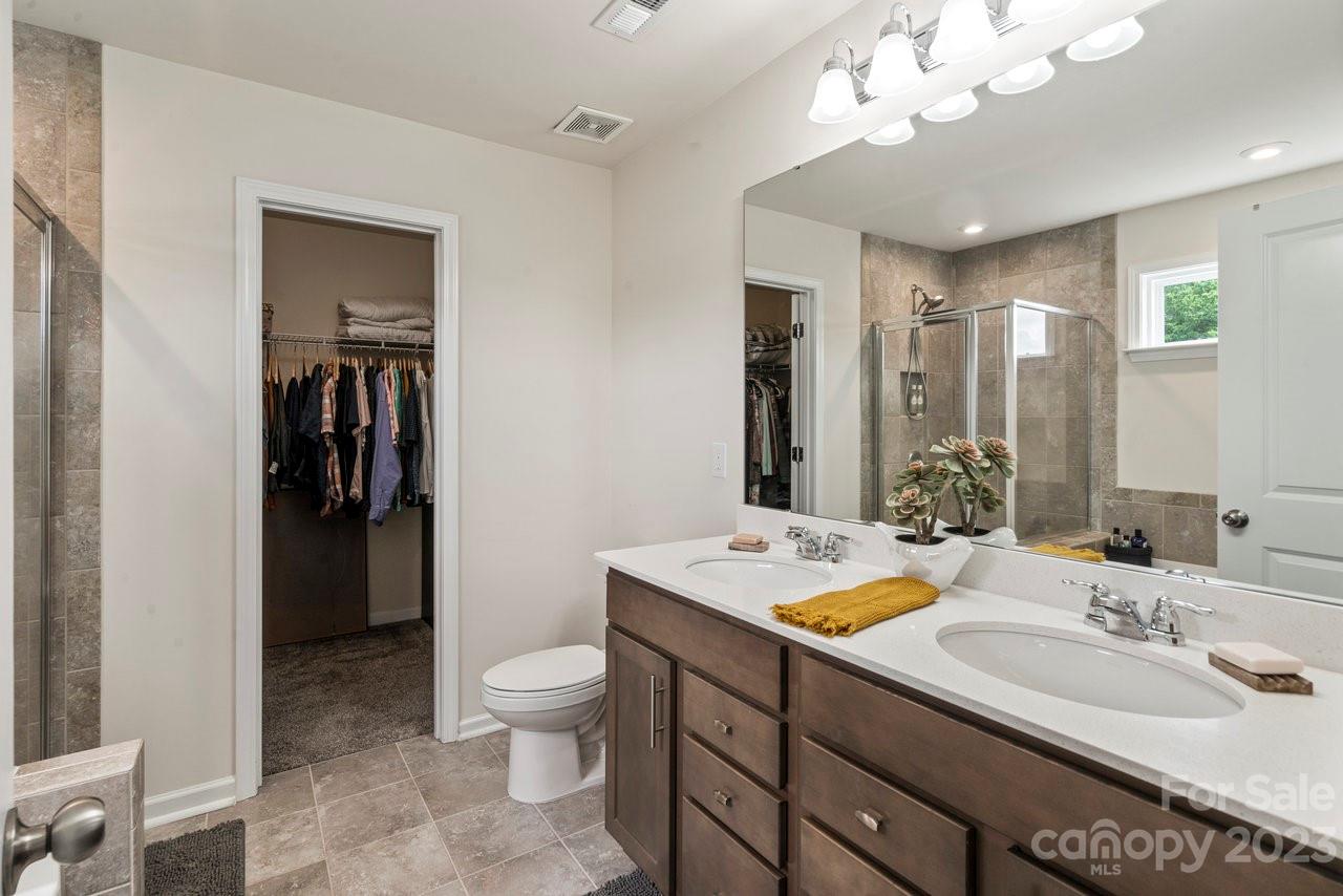 Starmount Cove - Residential