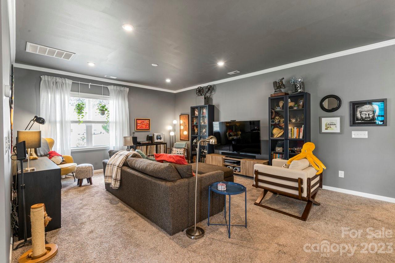 Starmount Cove - Residential