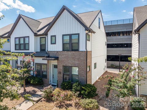 Photo of 5938 Ardrey Kell Road, Charlotte, NC 28277 (MLS # 4423776)