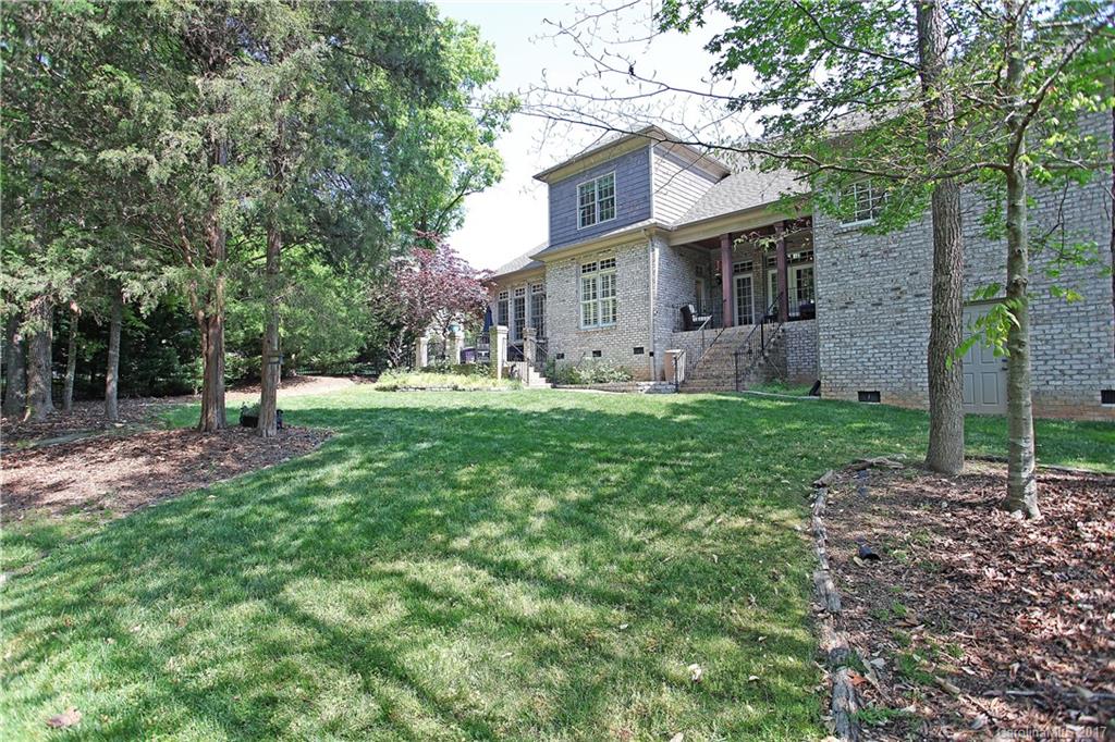 Victoria Lake - Residential