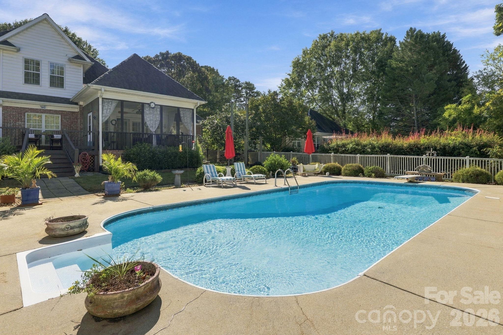 1093 Fairfield Drive
