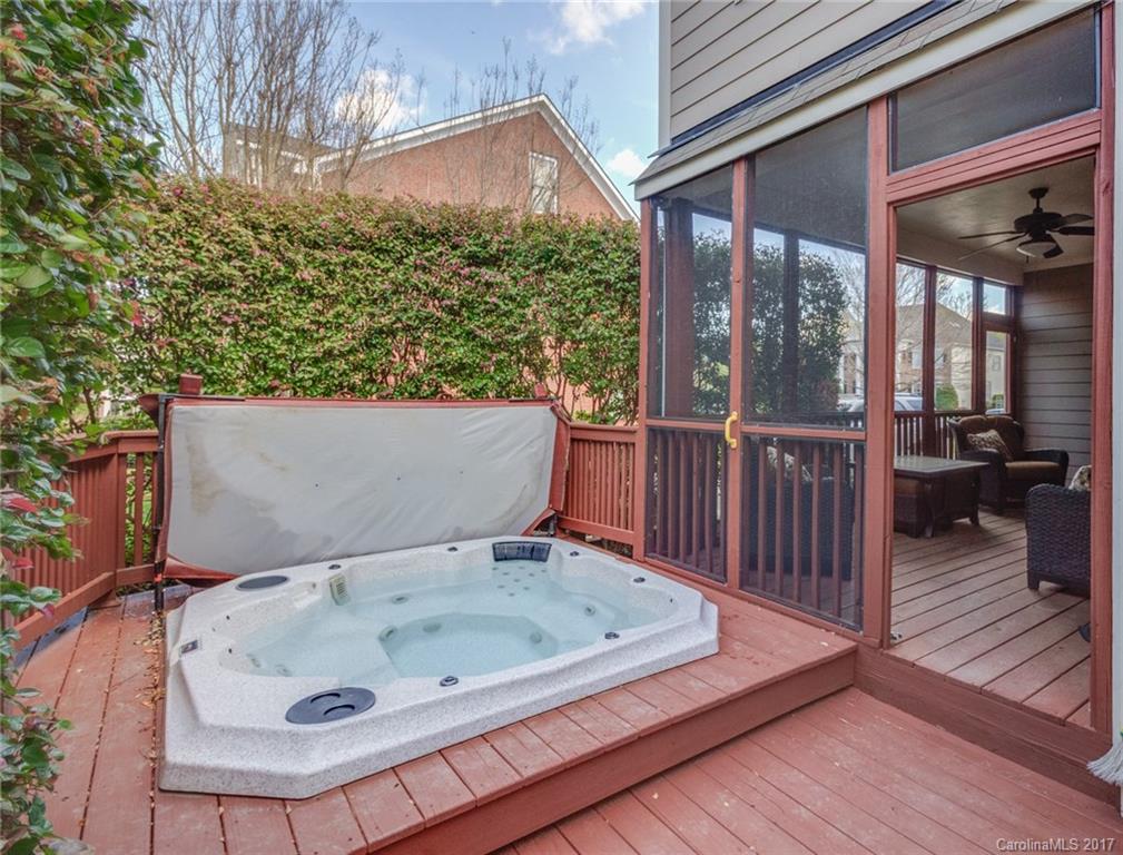 The Hamptons - Residential