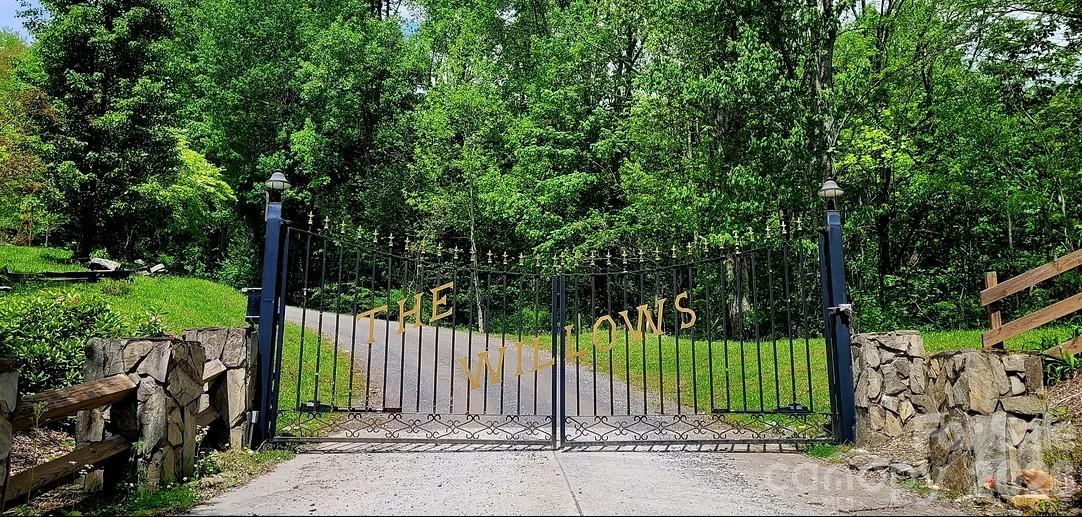 200 Wolverine Court 44