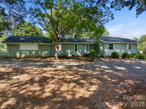 Photo of 4571 Laurelwood Court, Concord, NC 28025 (MLS # 4380511)