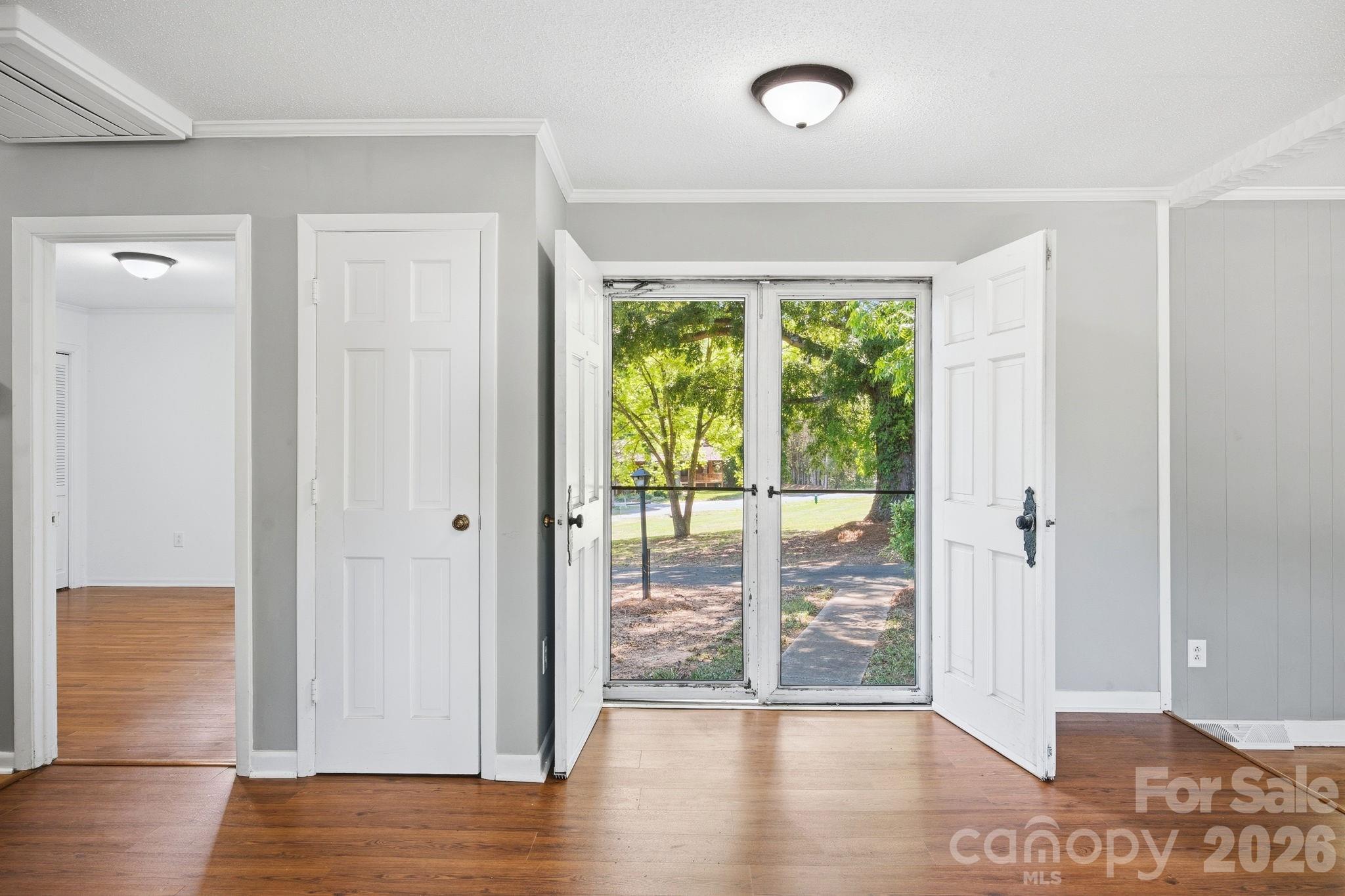 4571 Laurelwood Court