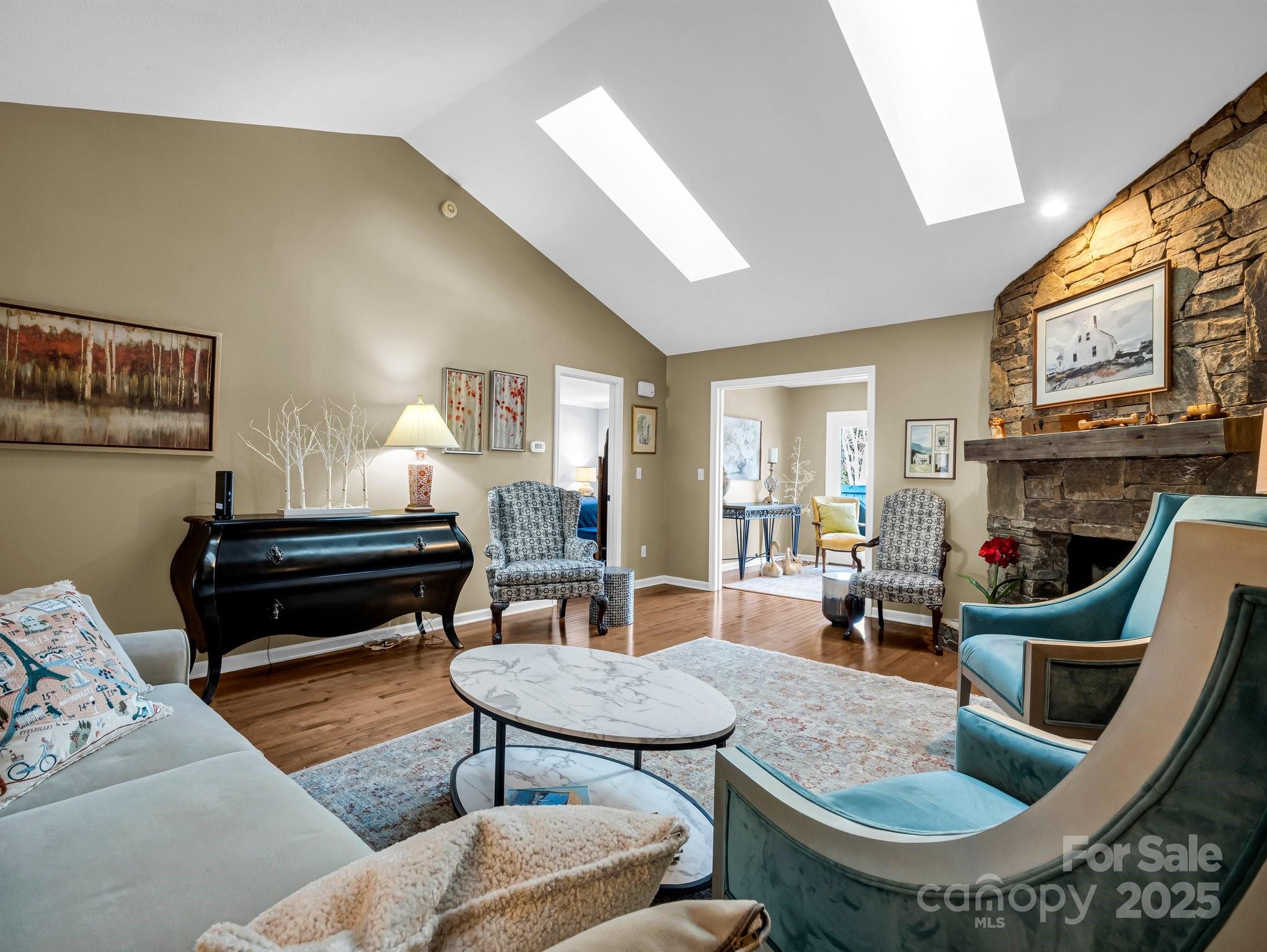 Pine Ridge Condos - Residential