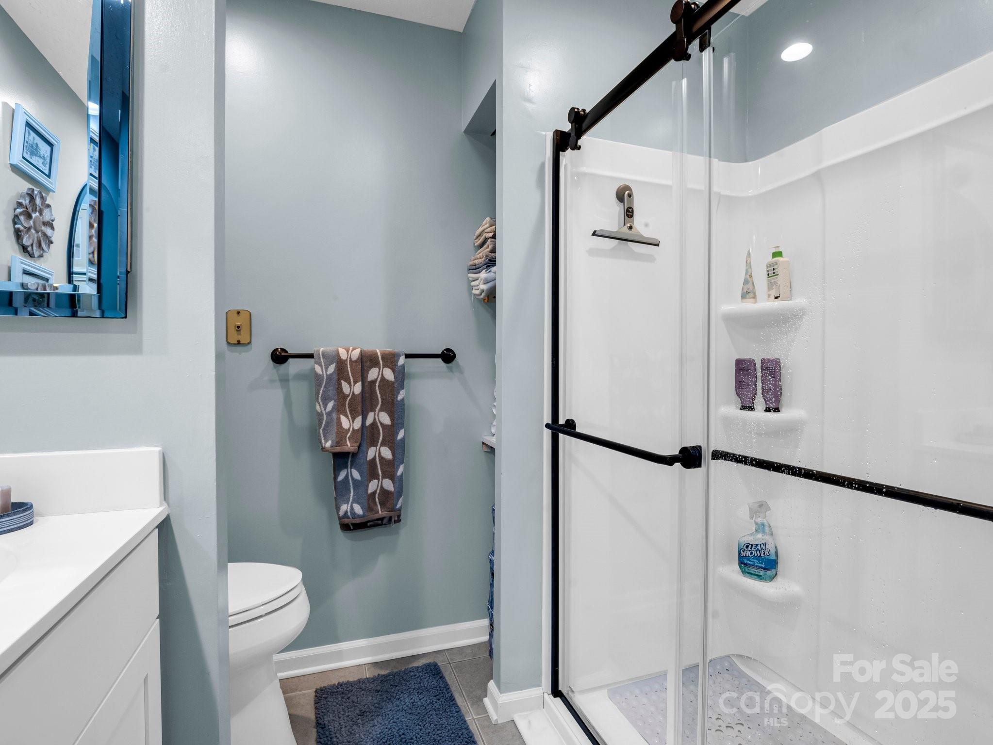 Pine Ridge Condos - Residential
