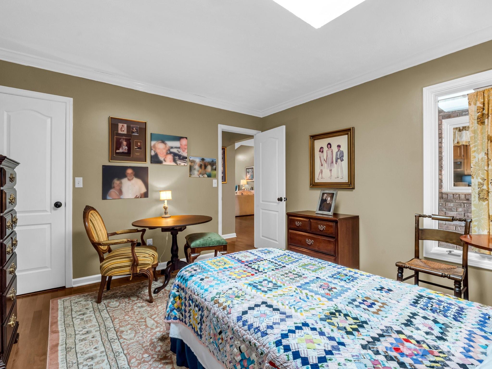Pine Ridge Condos - Residential