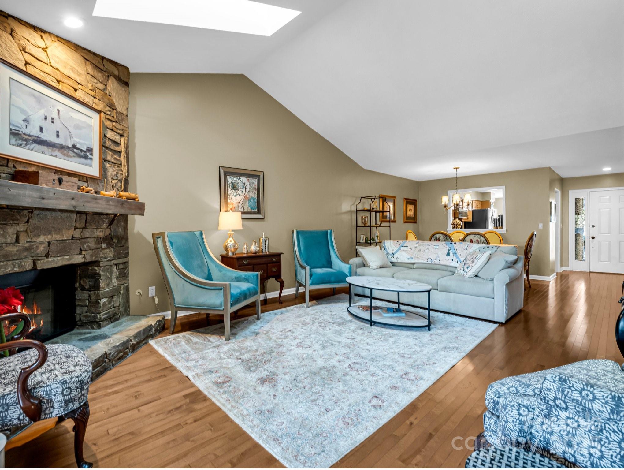 Pine Ridge Condos - Residential