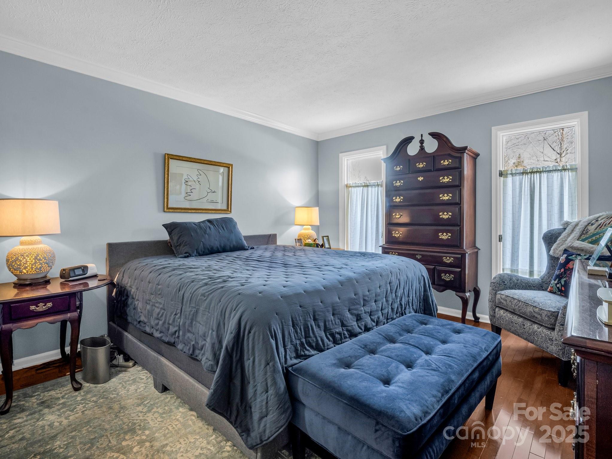 Pine Ridge Condos - Residential