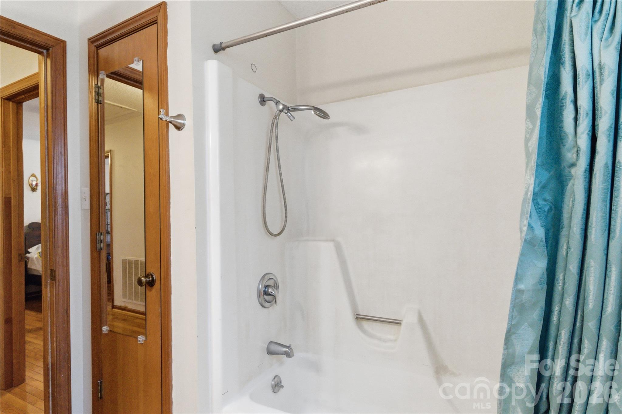 BEL AIR ACRES - Residential