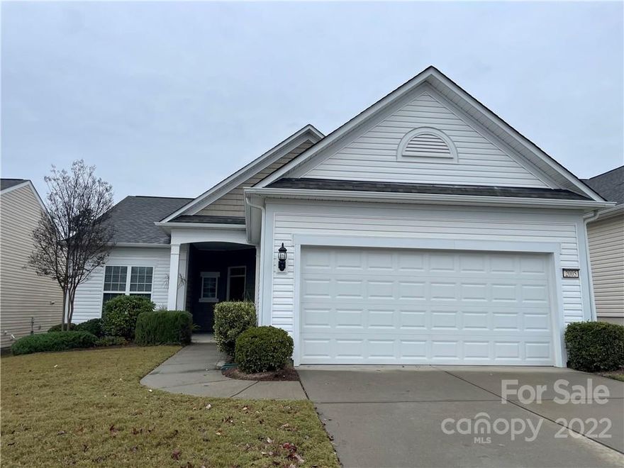 A two-bedroom ranch with two full bathrooms located conveniently at the front of Sun City, closest to community entry, Lake House, tennis and pools, shopping, restaurants, medical offices - this location is awesome! Home features a great room, library/study, sunroom, spacious kitchen with oversized breakfast/dining area and two car garage that is fully finished and insulated. The kitchen has granite countertops, and a large granite island is simply perfect for the chef in your family! Don't miss your chance at this magnificent home and location in a private small cul-de-sac area.