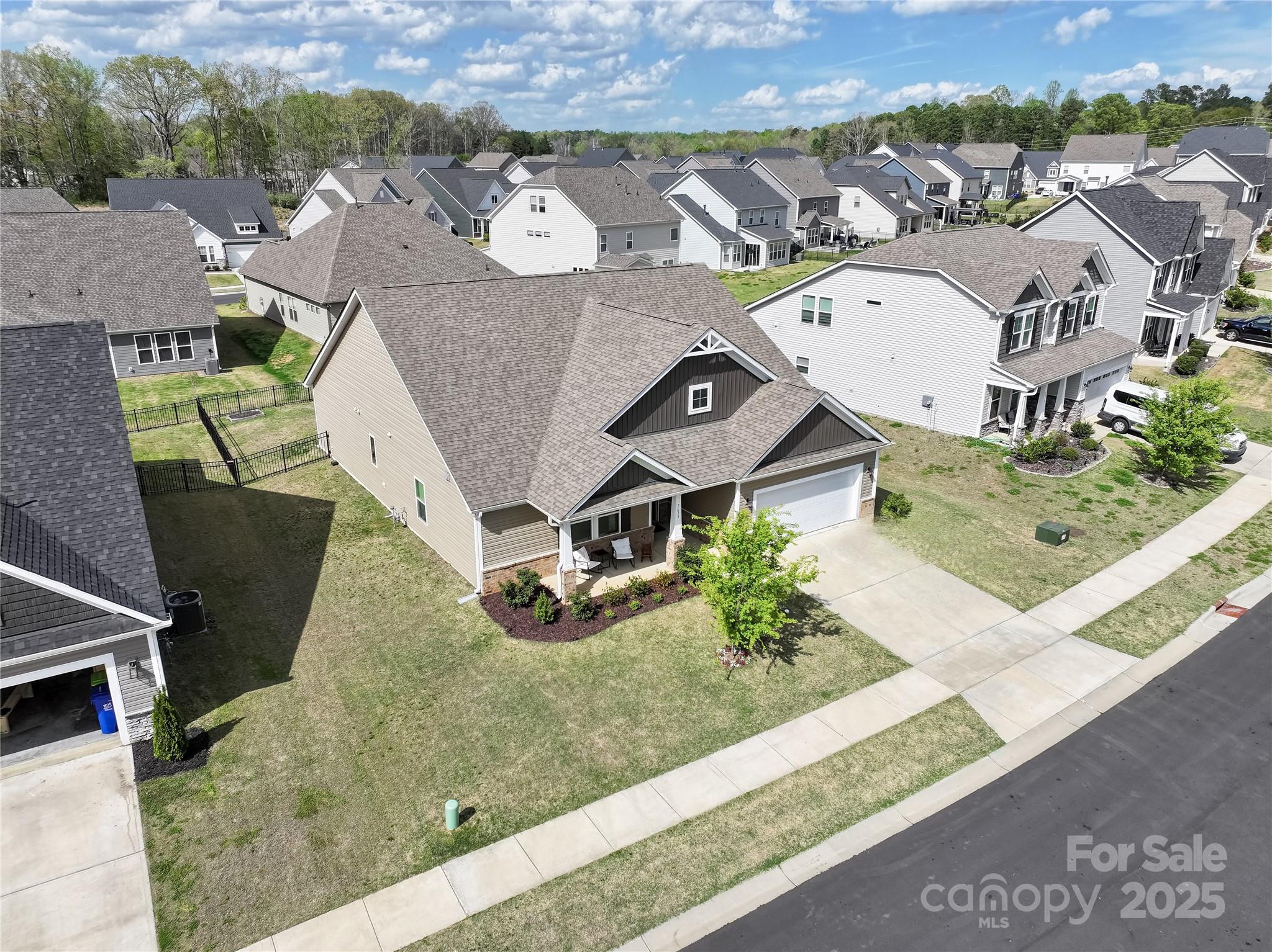 7633 Tanglewood Way