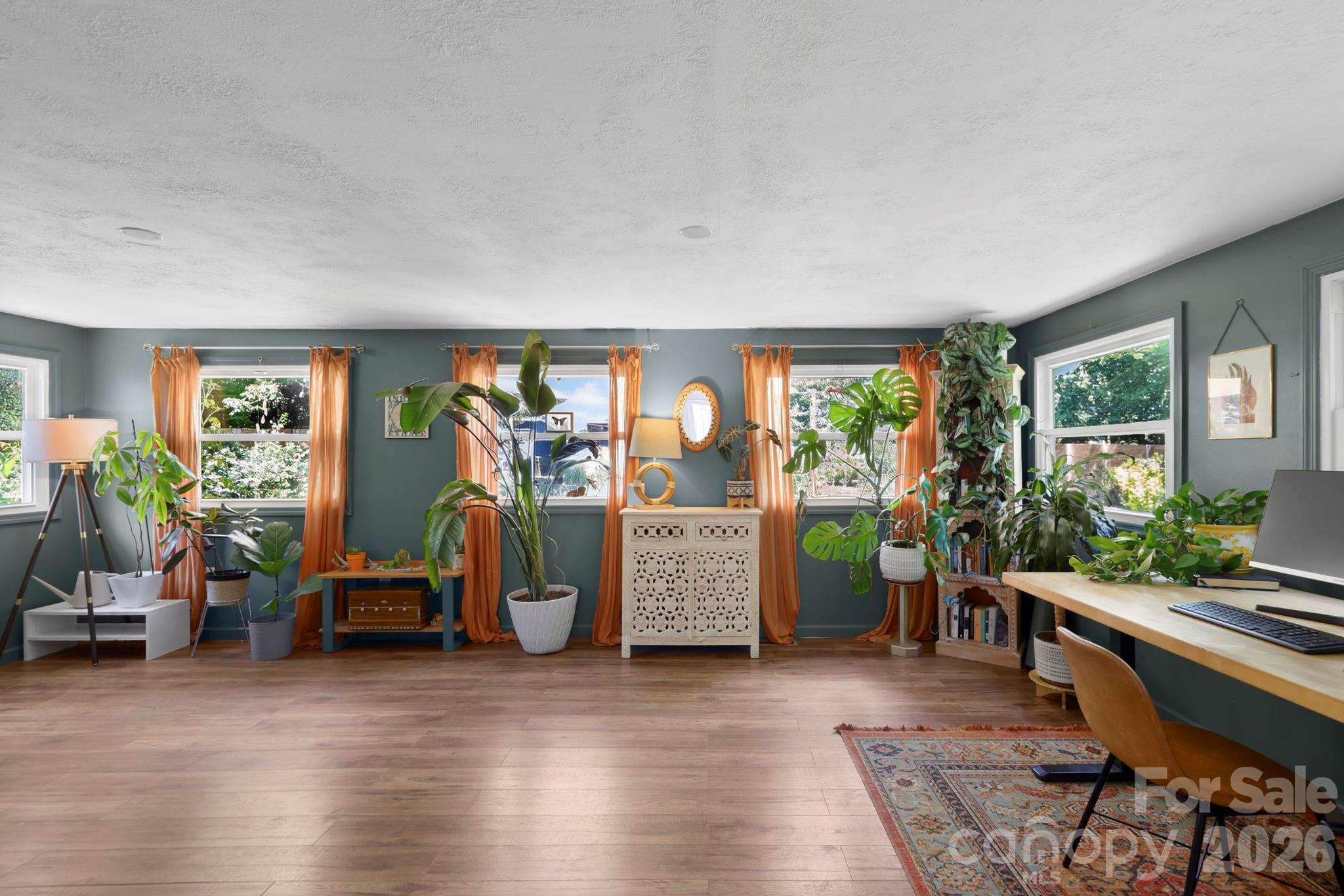 122 Scenic View Drive