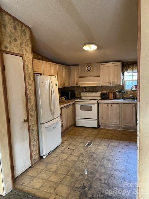 Tiffany Place - Residential